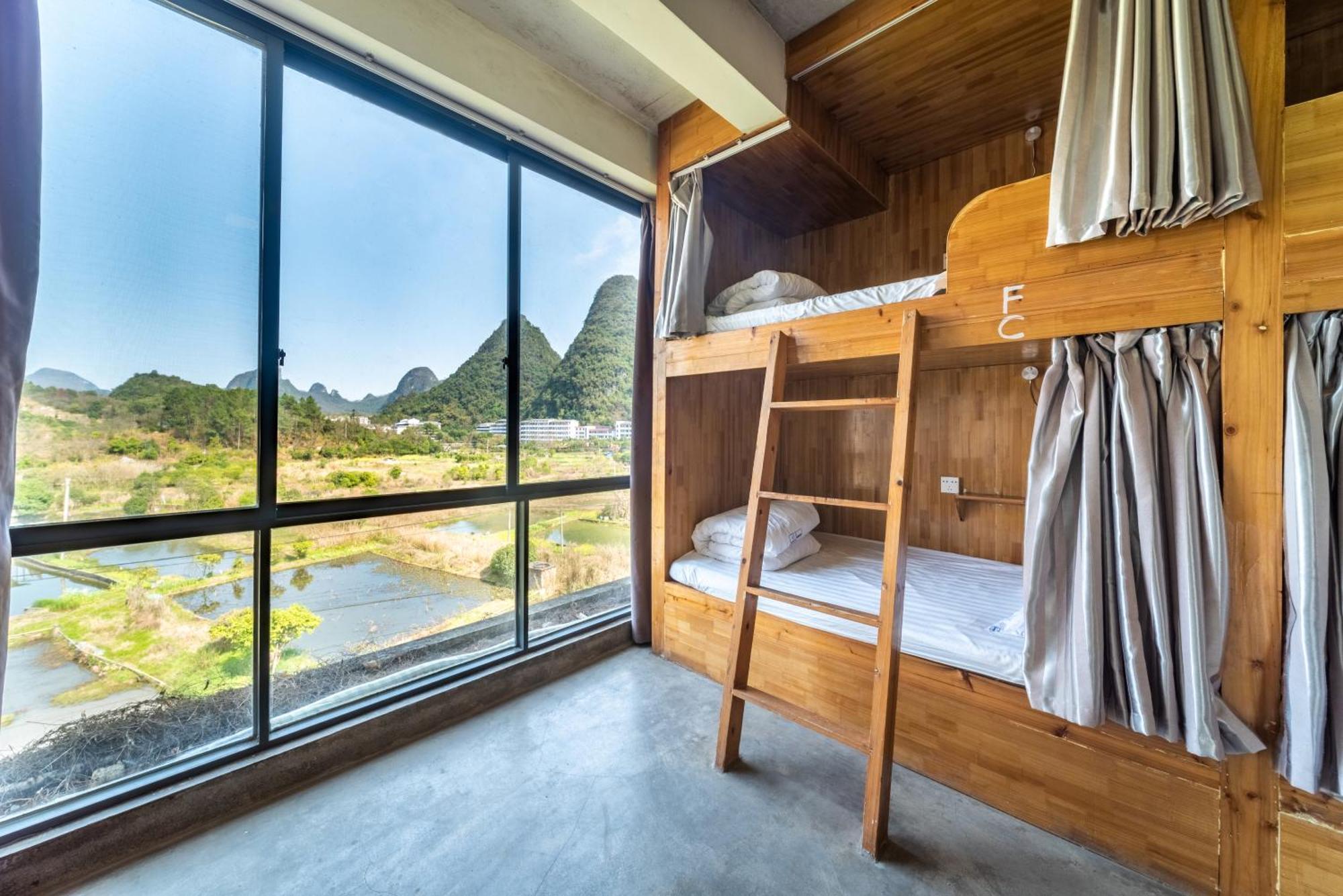 Yangshuo Sudder Street Guesthouse Rum bild
