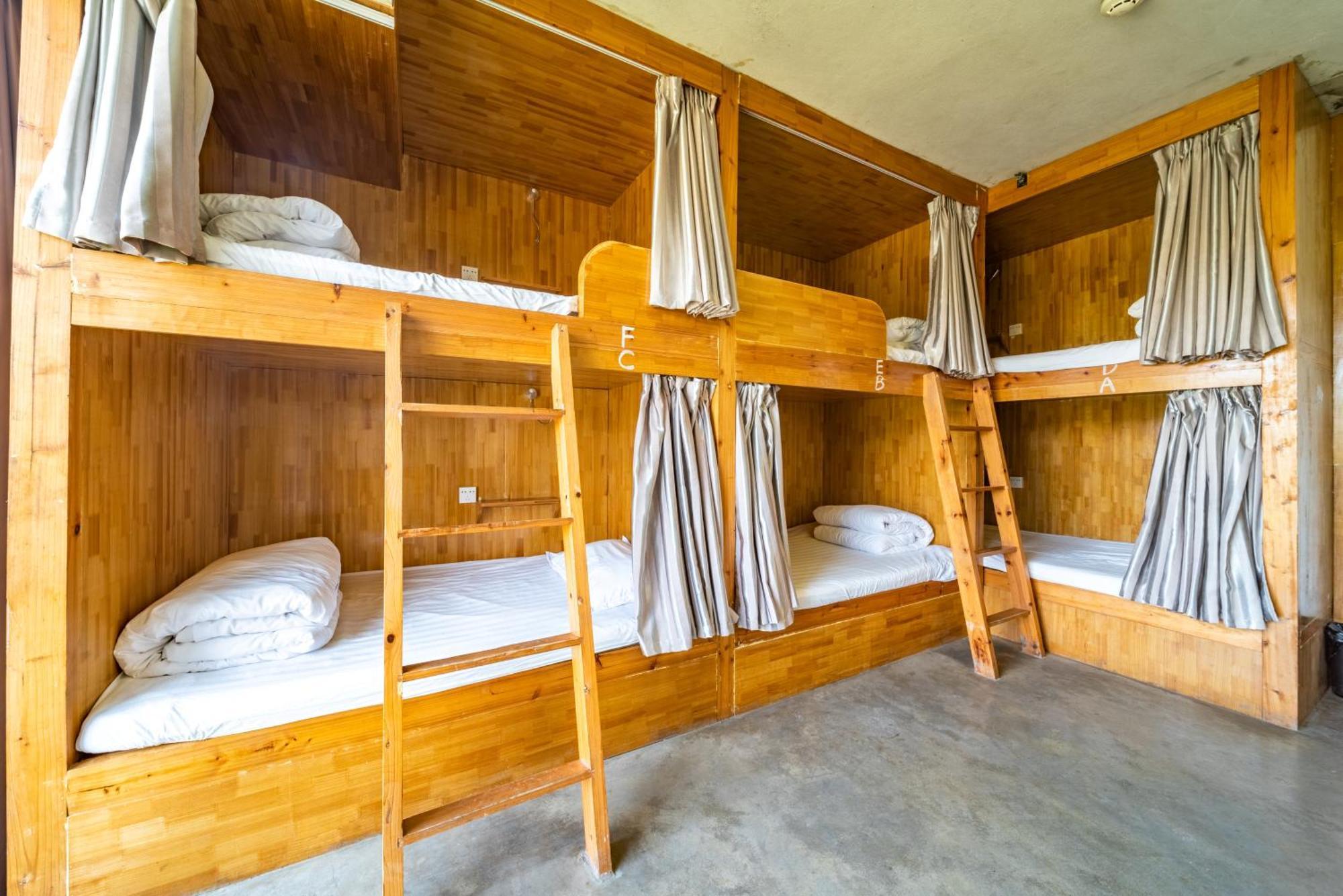 Yangshuo Sudder Street Guesthouse Rum bild