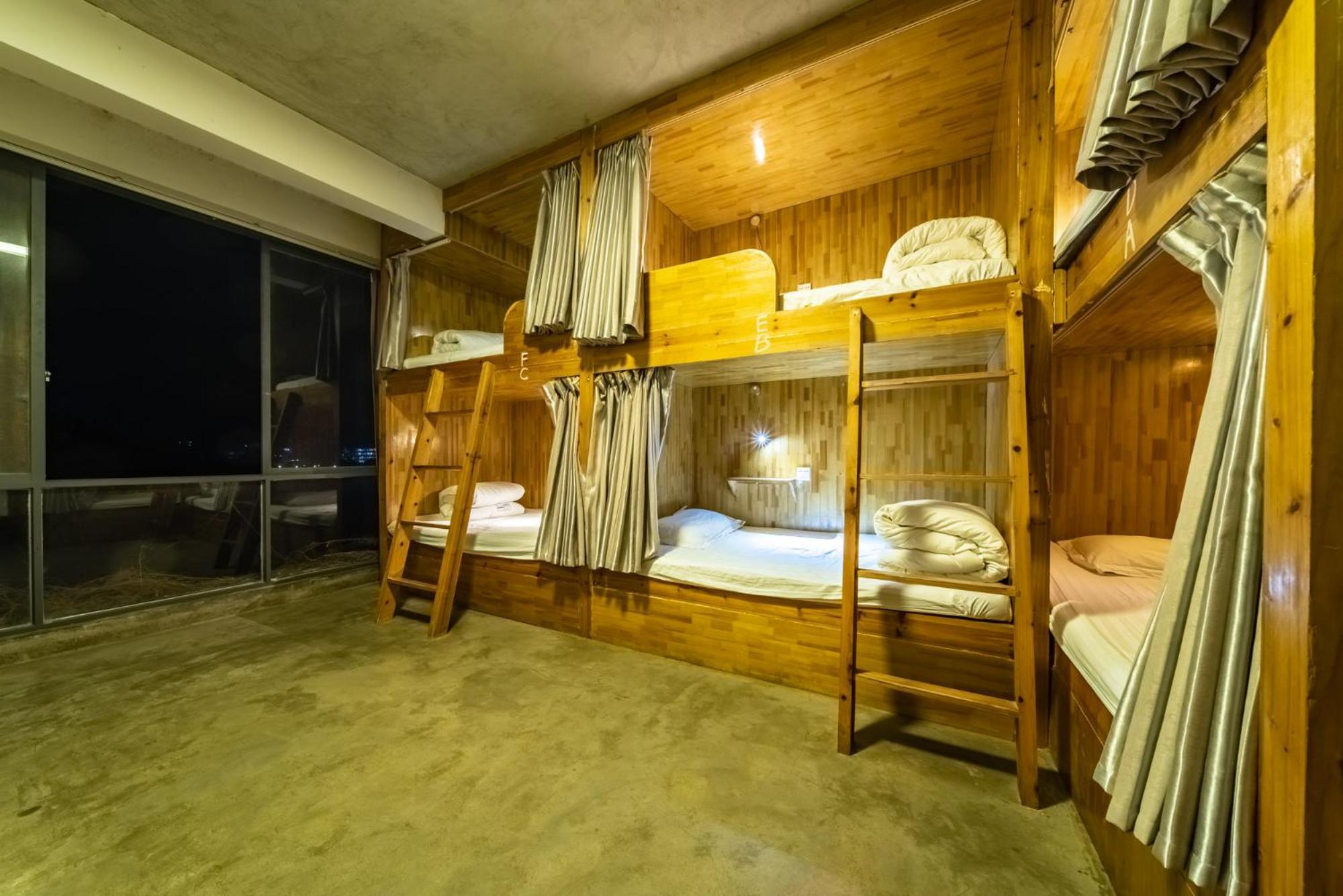 Yangshuo Sudder Street Guesthouse Rum bild